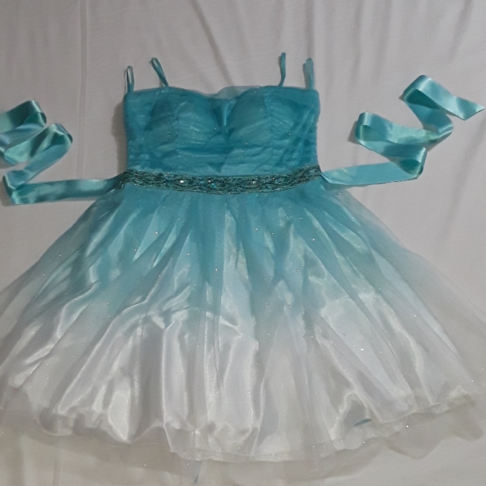 Mini homecoming dress